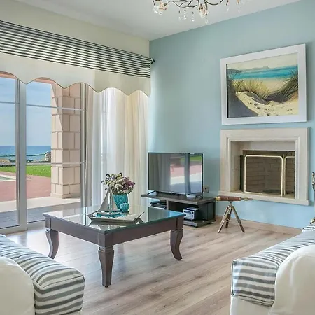 Sleeps 6 Pool Air Con Wifi Villa
