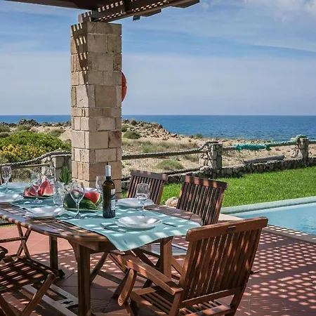 Sleeps 6 Pool Air Con Wifi