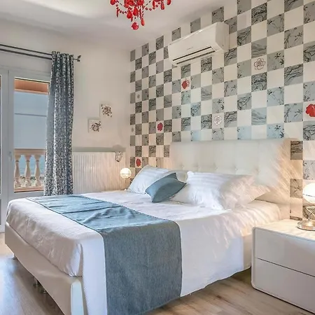 Sleeps 6 Pool Air Con Wifi *