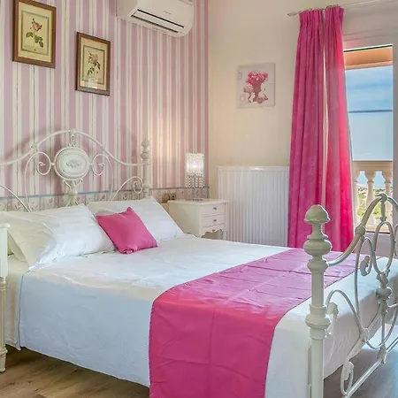 Sleeps 6 Pool Air Con Wifi Villa *