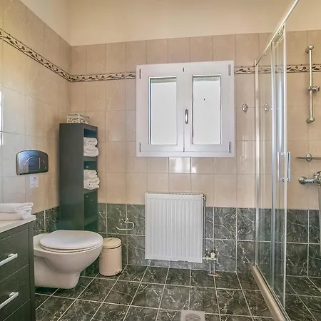 Sleeps 6 Pool Air Con Wifi Villa Sami (Kefalonia)
